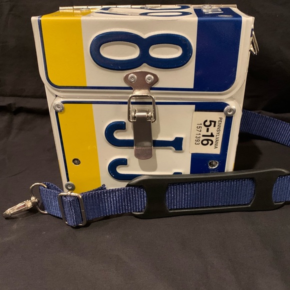 Handmade License Plate Crossbody Bag - Picture 2 of 8
